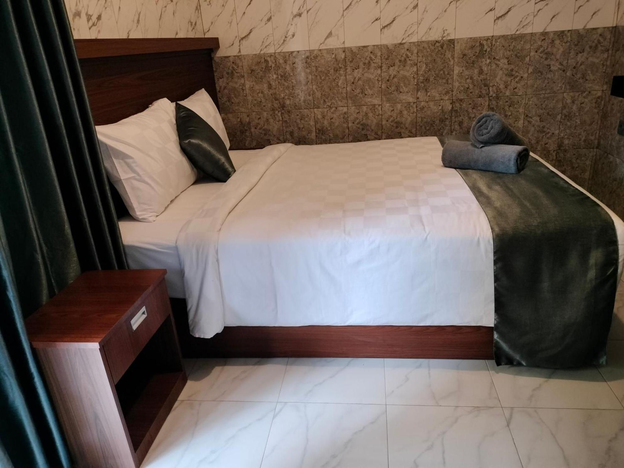 Готель Tirtasuci House Кута Екстер'єр фото